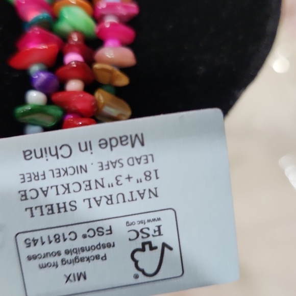 🔹️Piper K🔹️ Nautical Shell Reef Glass Coral 18" Multicolor Rainbow Necklace - Picture 5 of 6